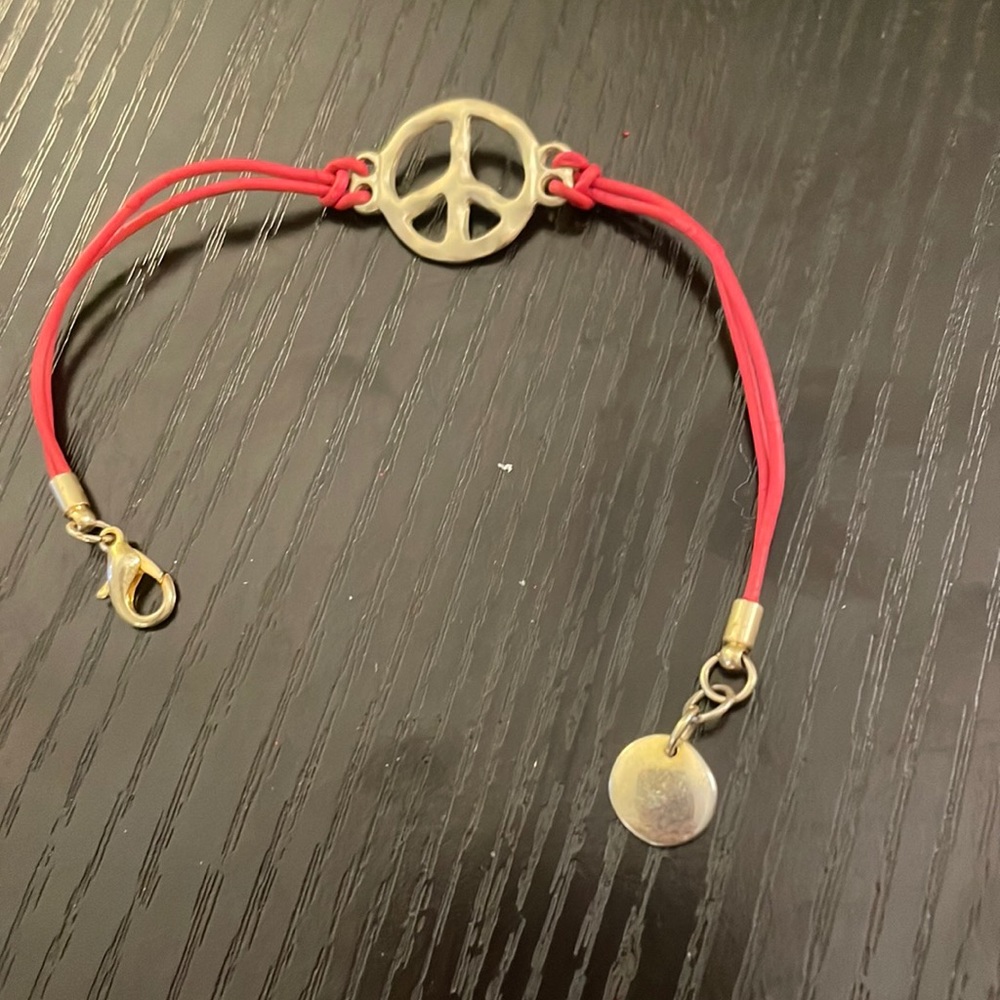 Peace sign bracelet